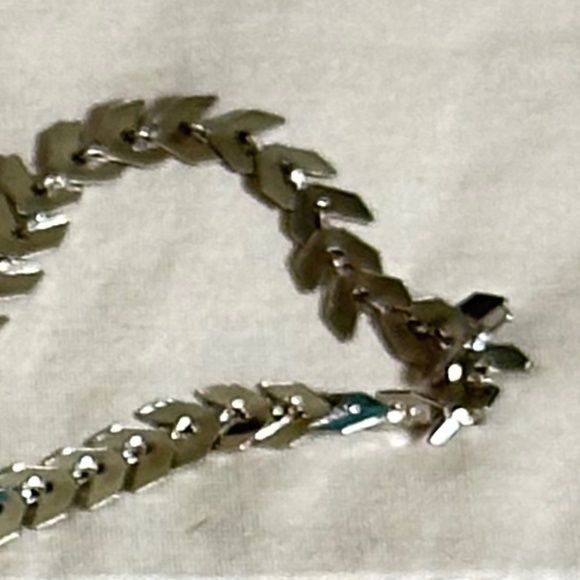 2/$20 Silver Arrow or Fish Scale link bracelet/anklet w/extension chain - Picture 14 of 14